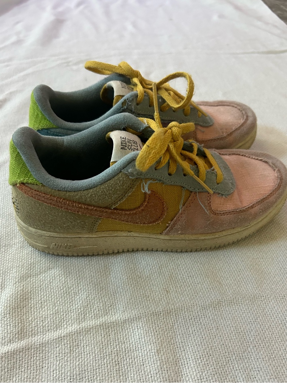Multicolor nike kids shoes